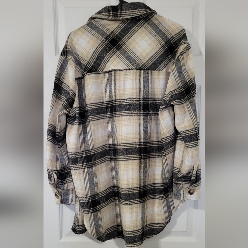 Plaid shacket - Picture 4 of 4